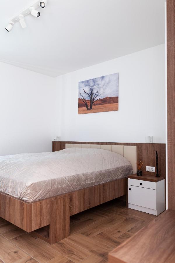 Hvt Comfort Apartments Mezőkövesd Dış mekan fotoğraf