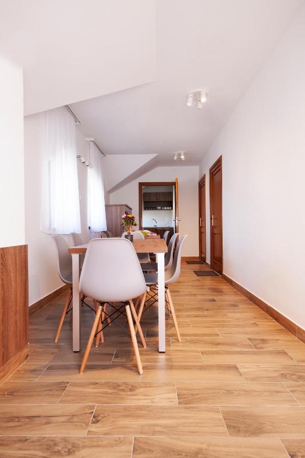 Hvt Comfort Apartments Mezőkövesd Dış mekan fotoğraf