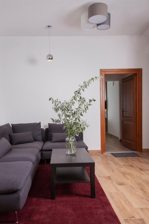 Hvt Comfort Apartments Mezőkövesd Dış mekan fotoğraf