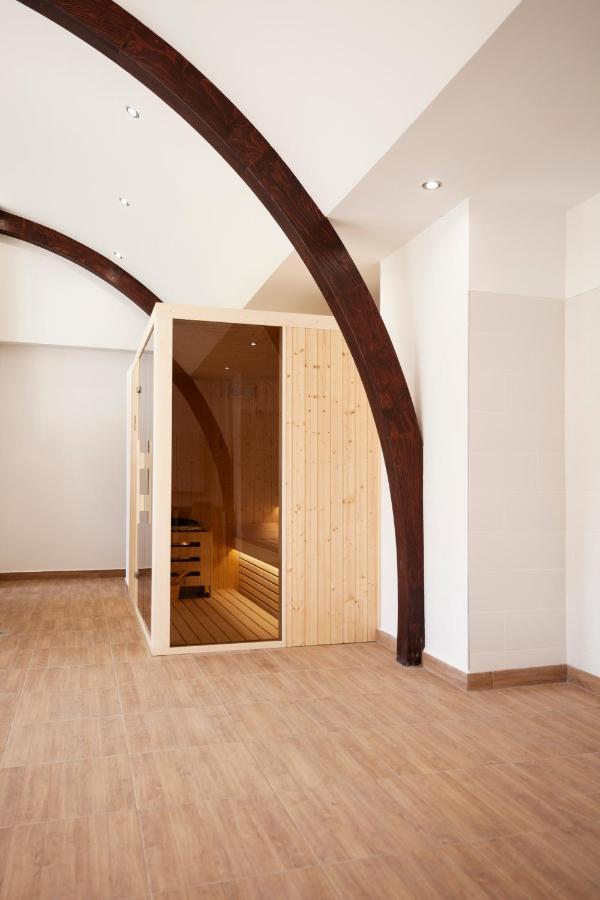 Hvt Comfort Apartments Mezőkövesd Dış mekan fotoğraf