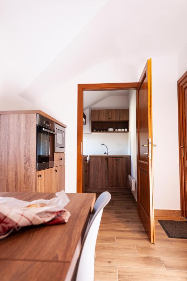 Hvt Comfort Apartments Mezőkövesd Dış mekan fotoğraf